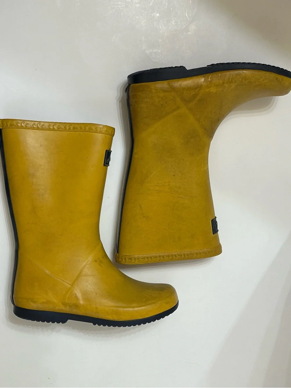 Joules Girls Rainboots Wellies, Waterproof Bright Yellow, Size 2 US